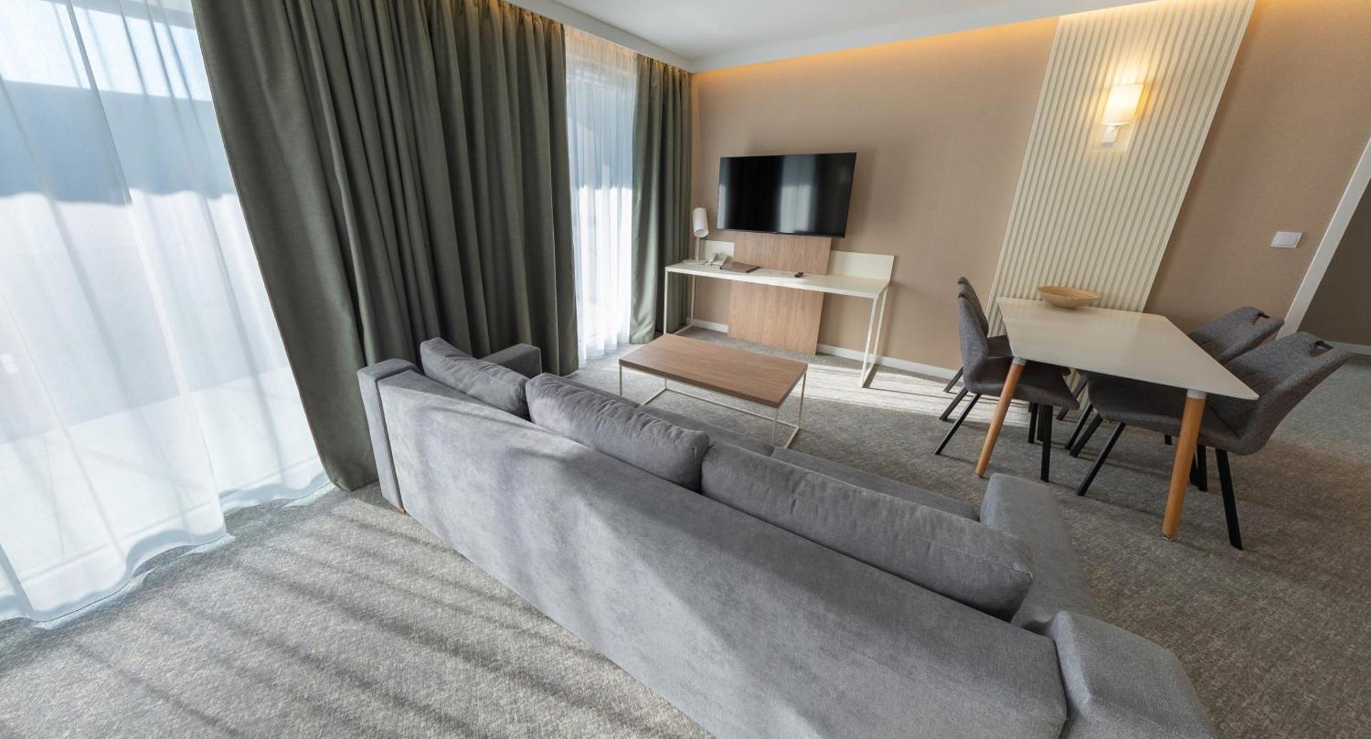 Bel Mare Aqua Resort 미엥지즈드로예 외부 사진
